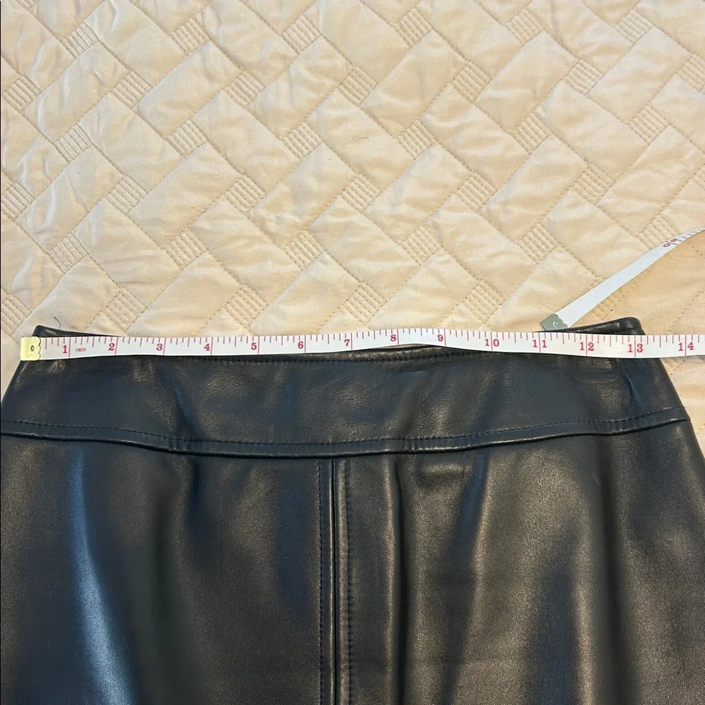 ESCADA 100% Lamb Nappa Leather Skirt – Size 34 (Approx. US 2/4) - Picture 3 of 7